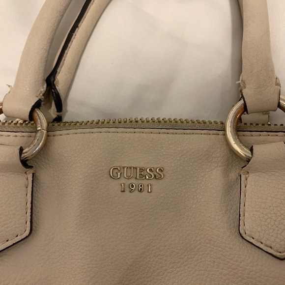 Vintage style GUESS purse - Picture 2 of 7